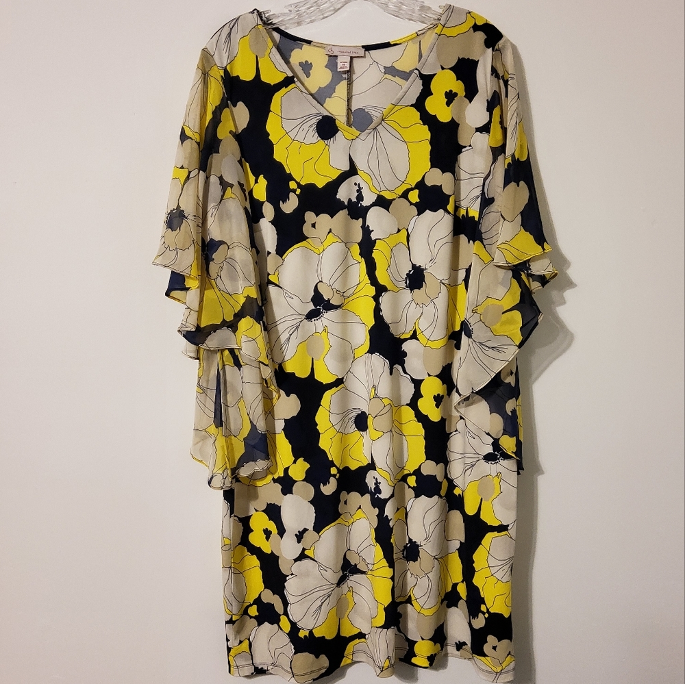 CB Established 1962 Woman Floral Print Flare Sheer Sleeve Shift V-Neck Size 1X